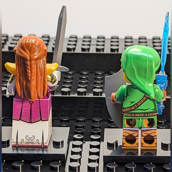 2 Minifigures- Legend of Zelda Nintendo Building Block Figures Link Zelda - Picture 5 of 8
